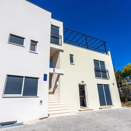 Ferienhaus Maestral - Kastel Kambelovac Kastela Exterior photo