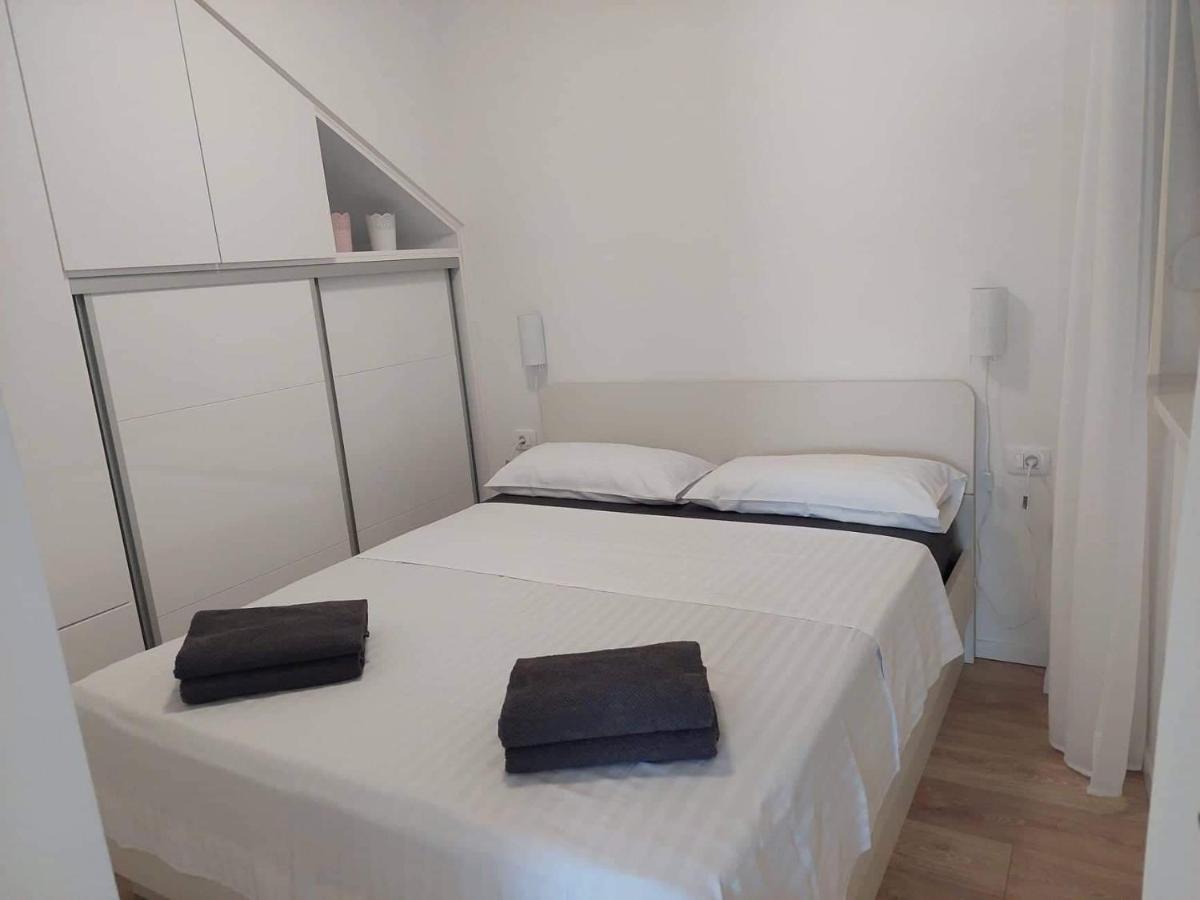 Maestral - Kastel Kambelovac Apartment Kastela