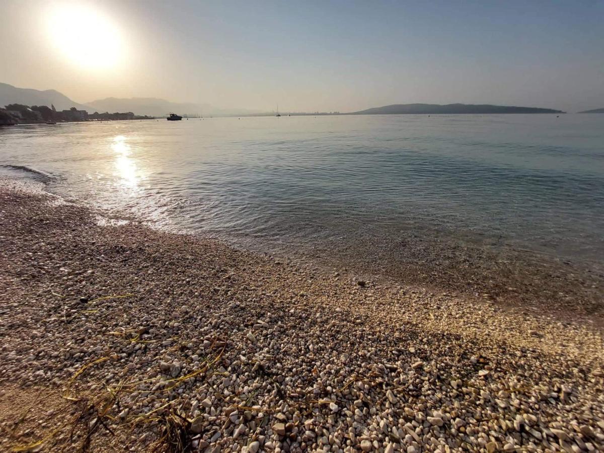 Maestral - Kastel Kambelovac * Kastela