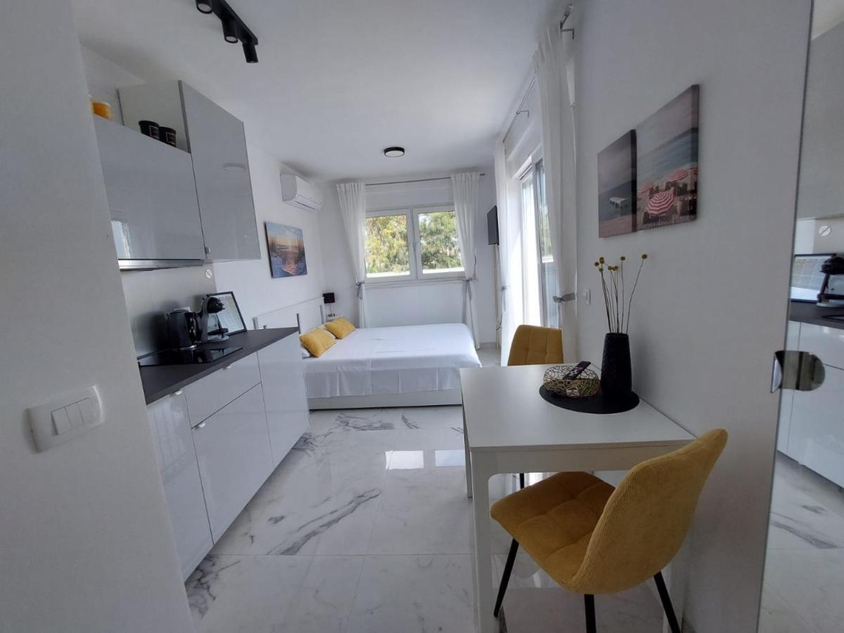 Apartment Maestral - Kastel Kambelovac